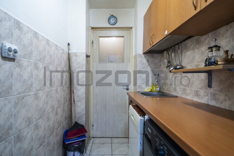 Lujerului, apartament cu 2 camere, 5 min. metrou Lujerului, decomandat, 6/10, comision 0%