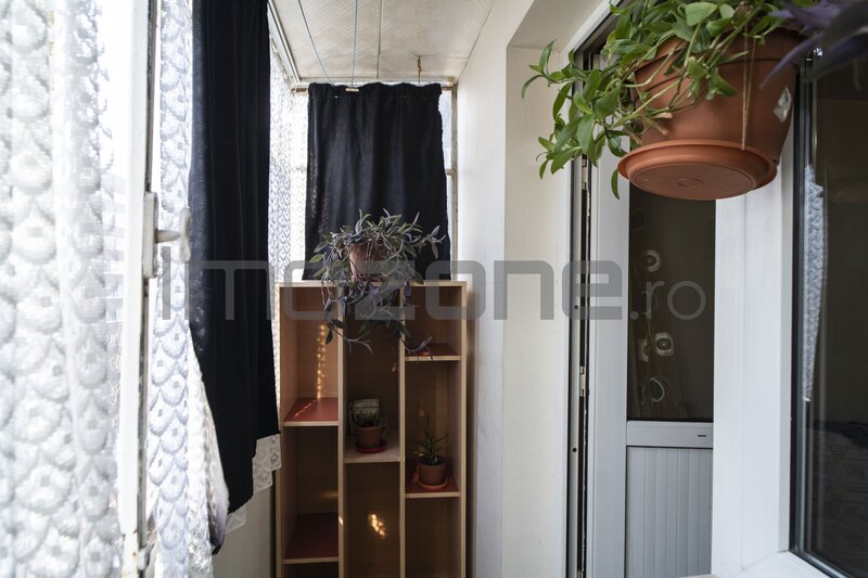 Lujerului, apartament cu 2 camere, 5 min. metrou Lujerului, decomandat, 6/10, comision 0%