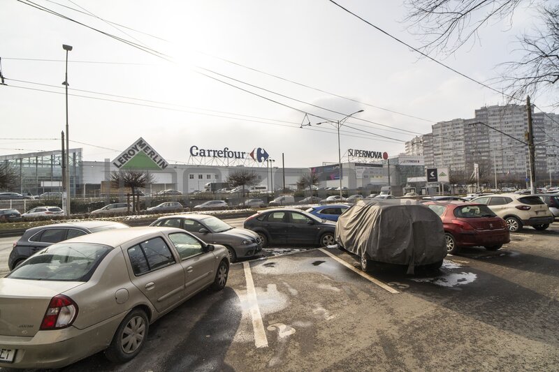 Lujerului, apartament cu 2 camere, 5 min. metrou Lujerului, decomandat, 6/10, comision 0%